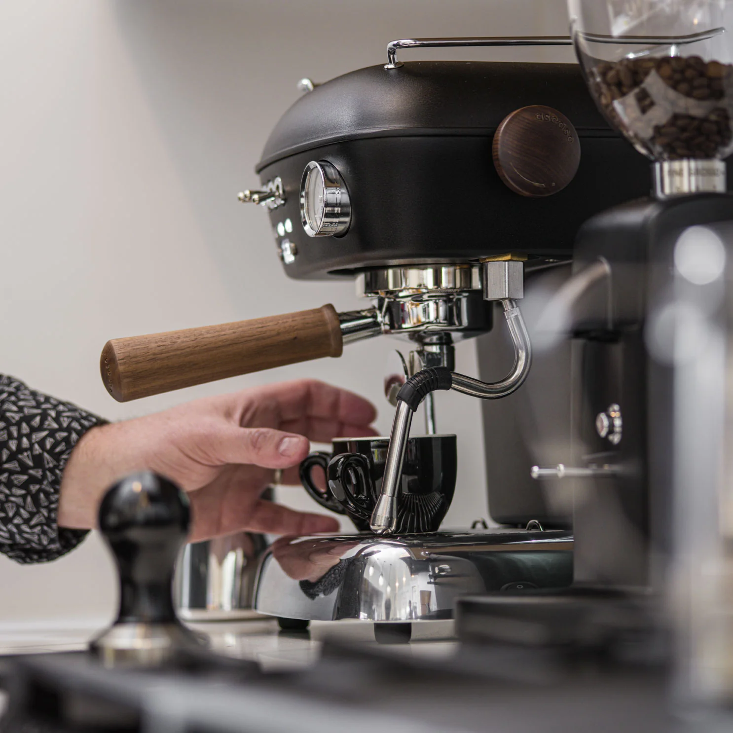 Dream PID, Programmable Home Espresso Machine w/ Volumetric Controls, 120V (Dark Black) - Image 4